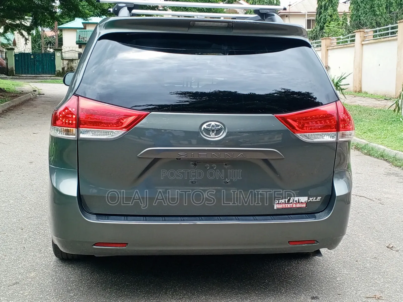 Toyota Sienna 2013 Gray