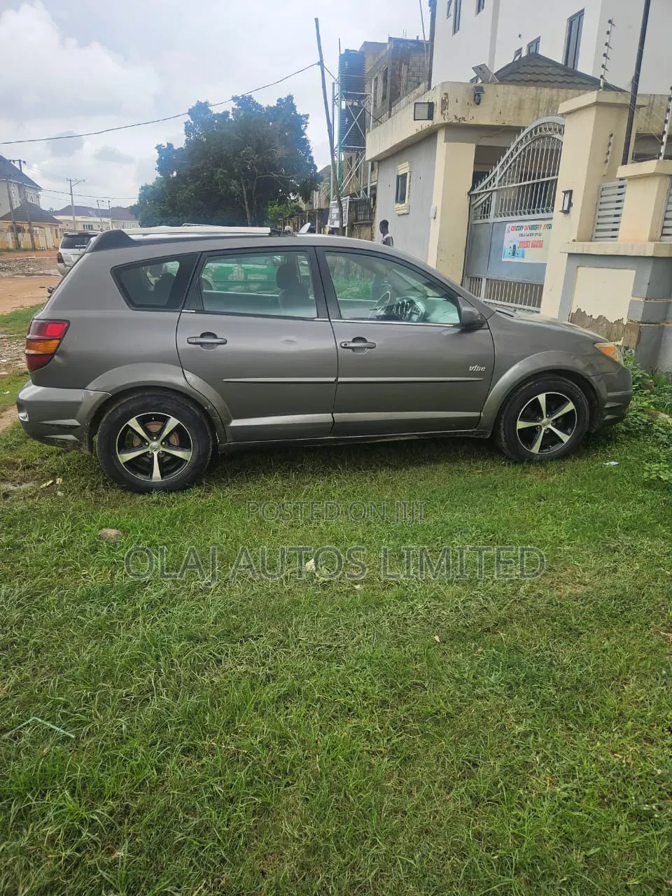 Pontiac Vibe 2006 Gray