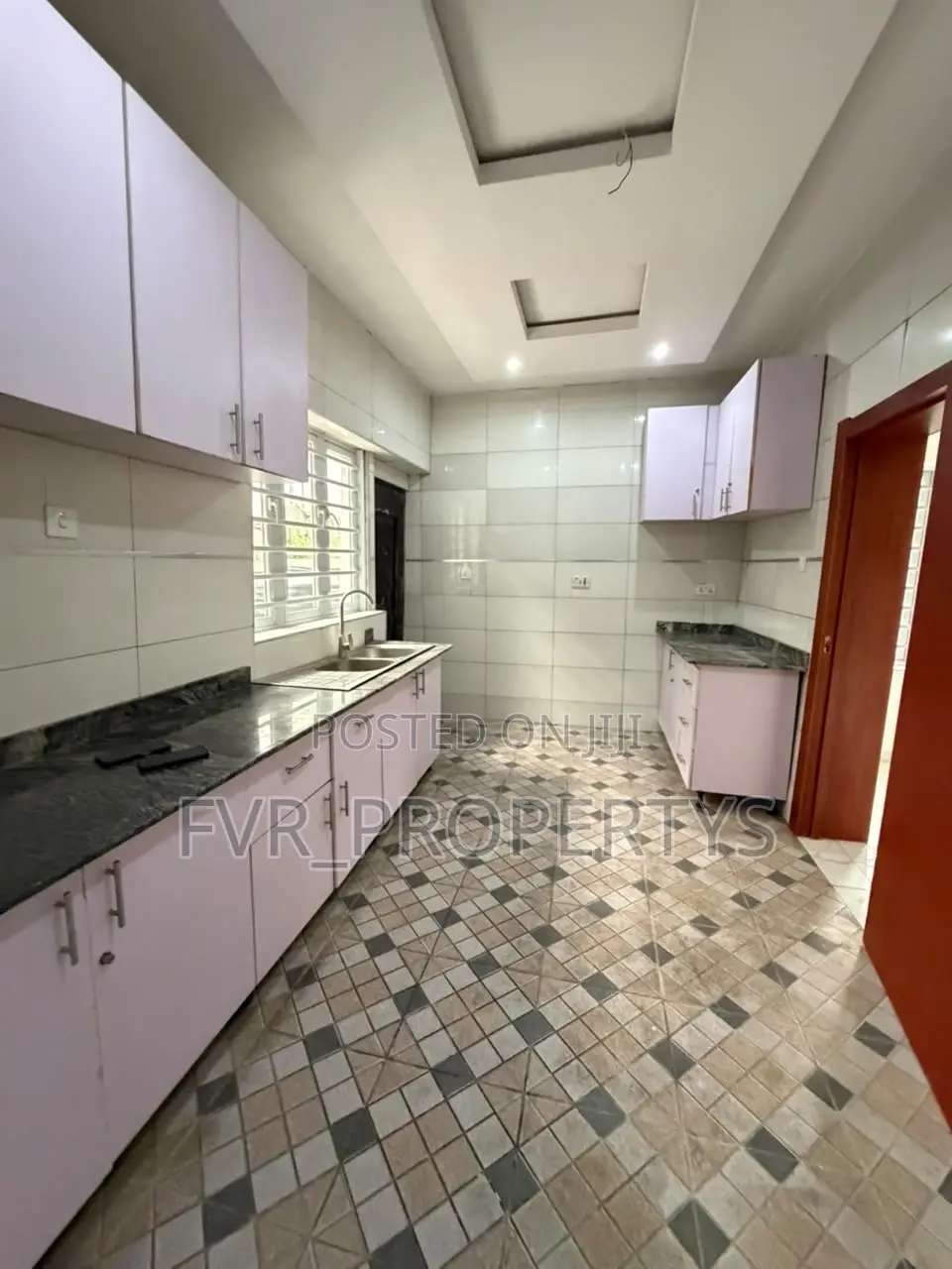Studio Apartment in Opp Lekki County, Ikota for rent