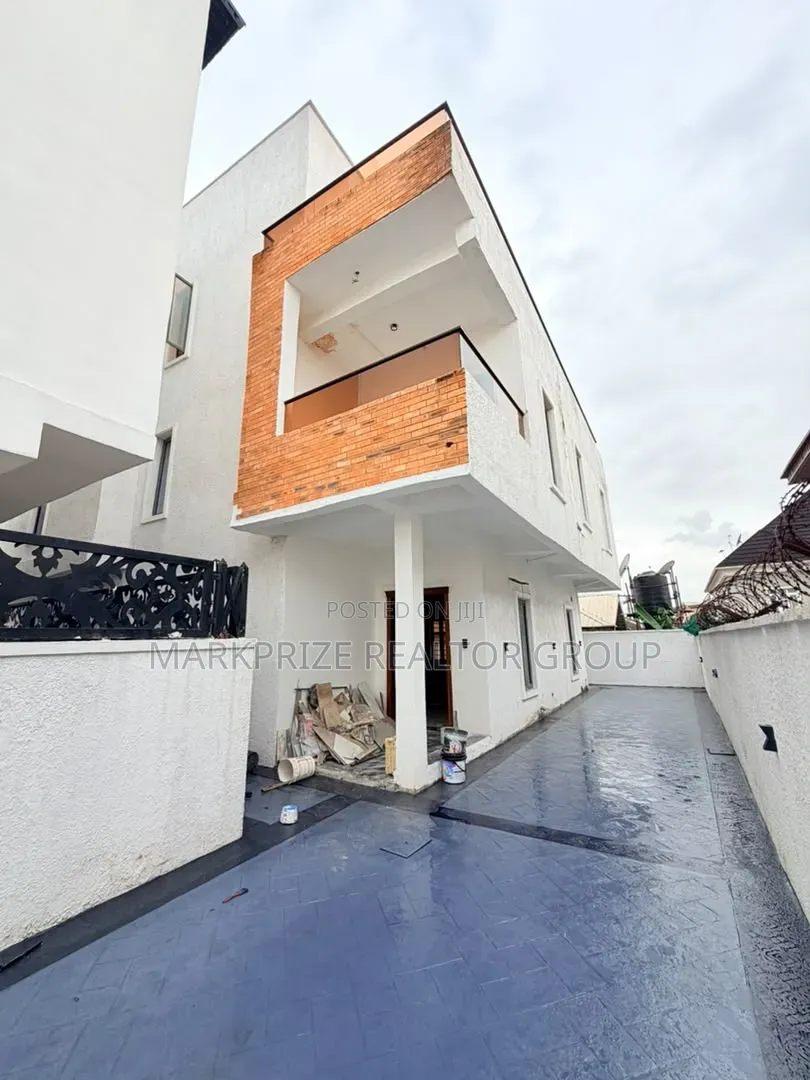 5bdrm Duplex in Magodo Gra Phase 1 for sale