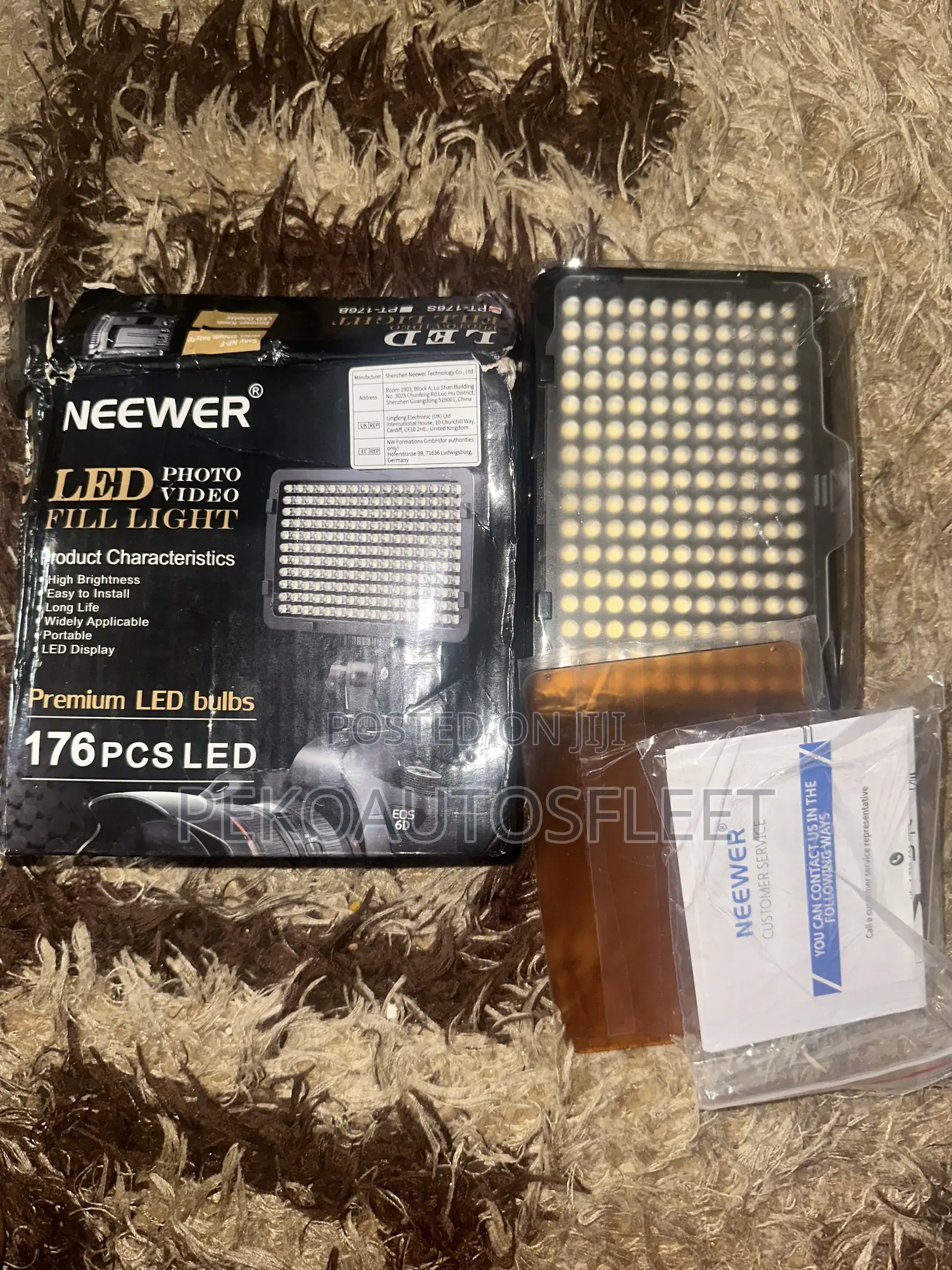 Neewer 176 LED Photo and Video Fill Light.