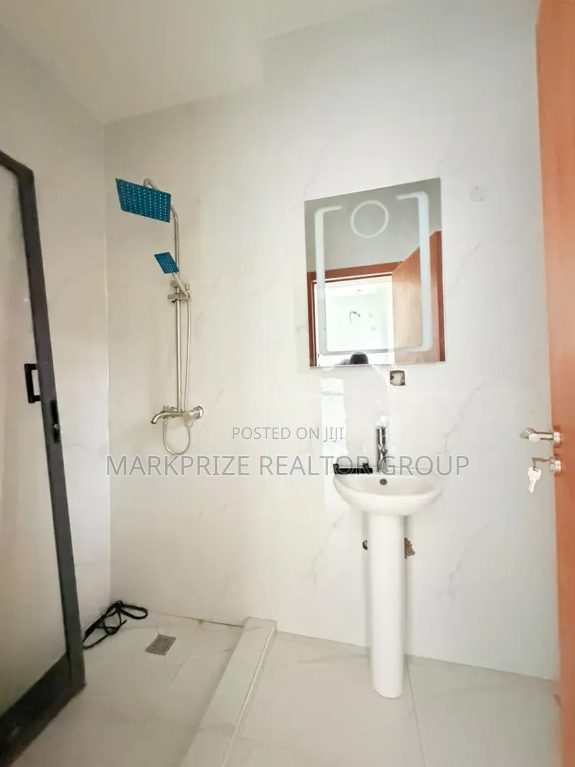 4bdrm Duplex in Opic Isheri for sale