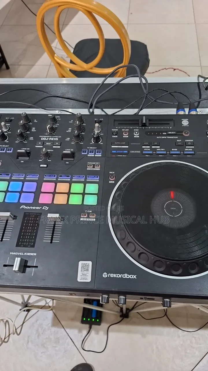 Pioneer DJ DDJ-REV5 Scratch-Style 2-Channel DJ Controller