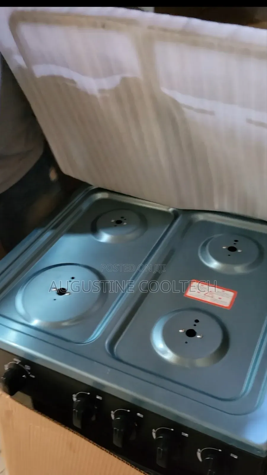 Brand New Maxi Gascooker 60by60 Back Burner With Oven
