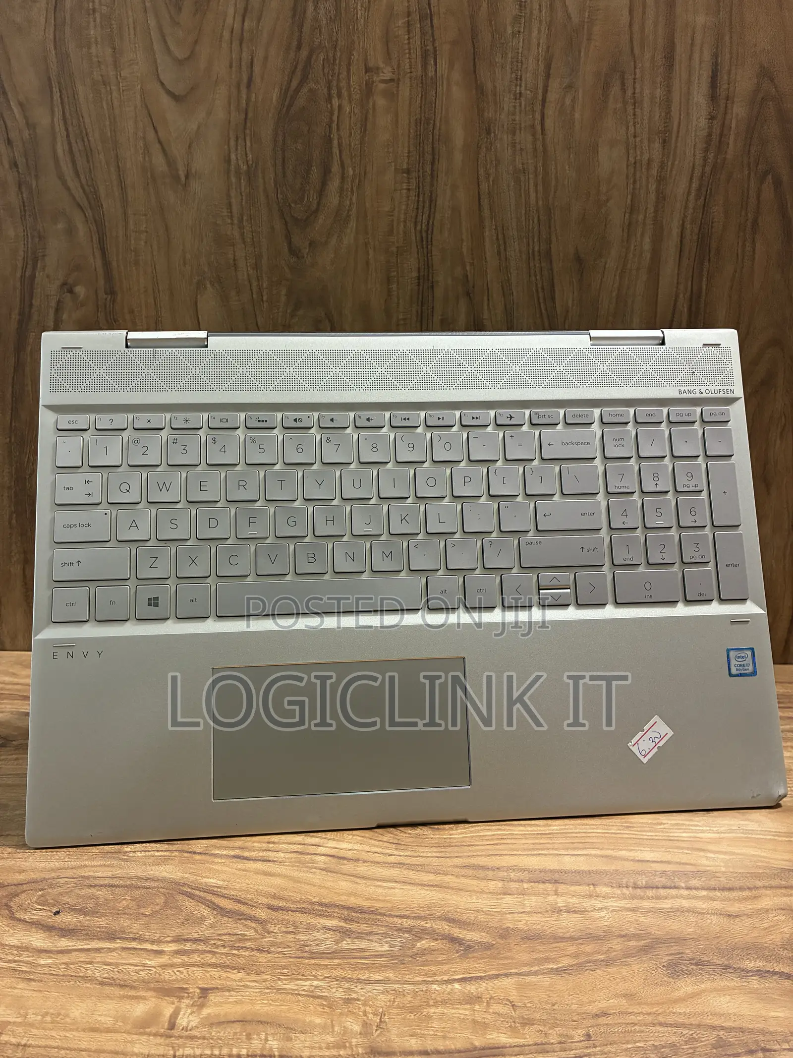 Laptop HP Envy 15-ep0xxx 12GB Intel Core i7 SSD 256GB