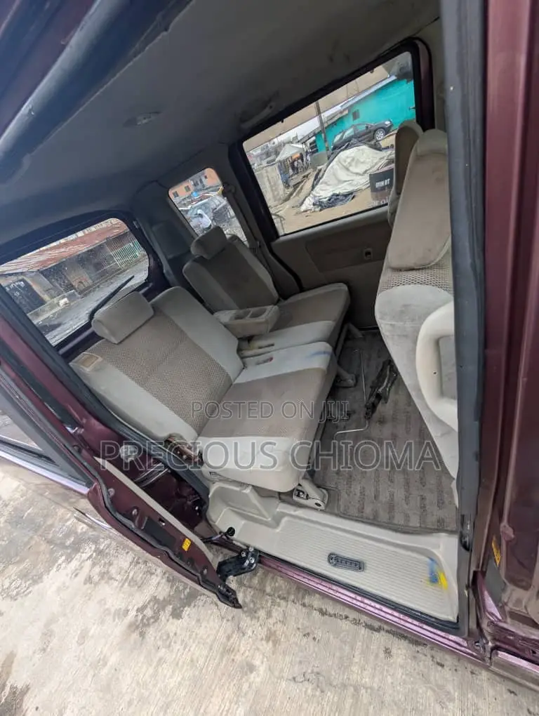 Suzuki APV Minibus 2015 Red