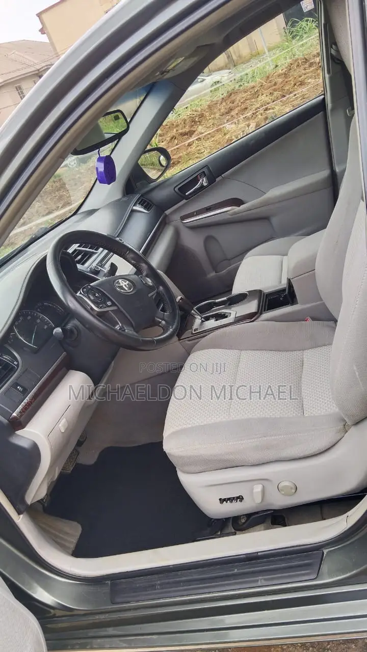 Toyota Camry L 4dr Sedan (2.5L 4cyl 6A) 2012 Green
