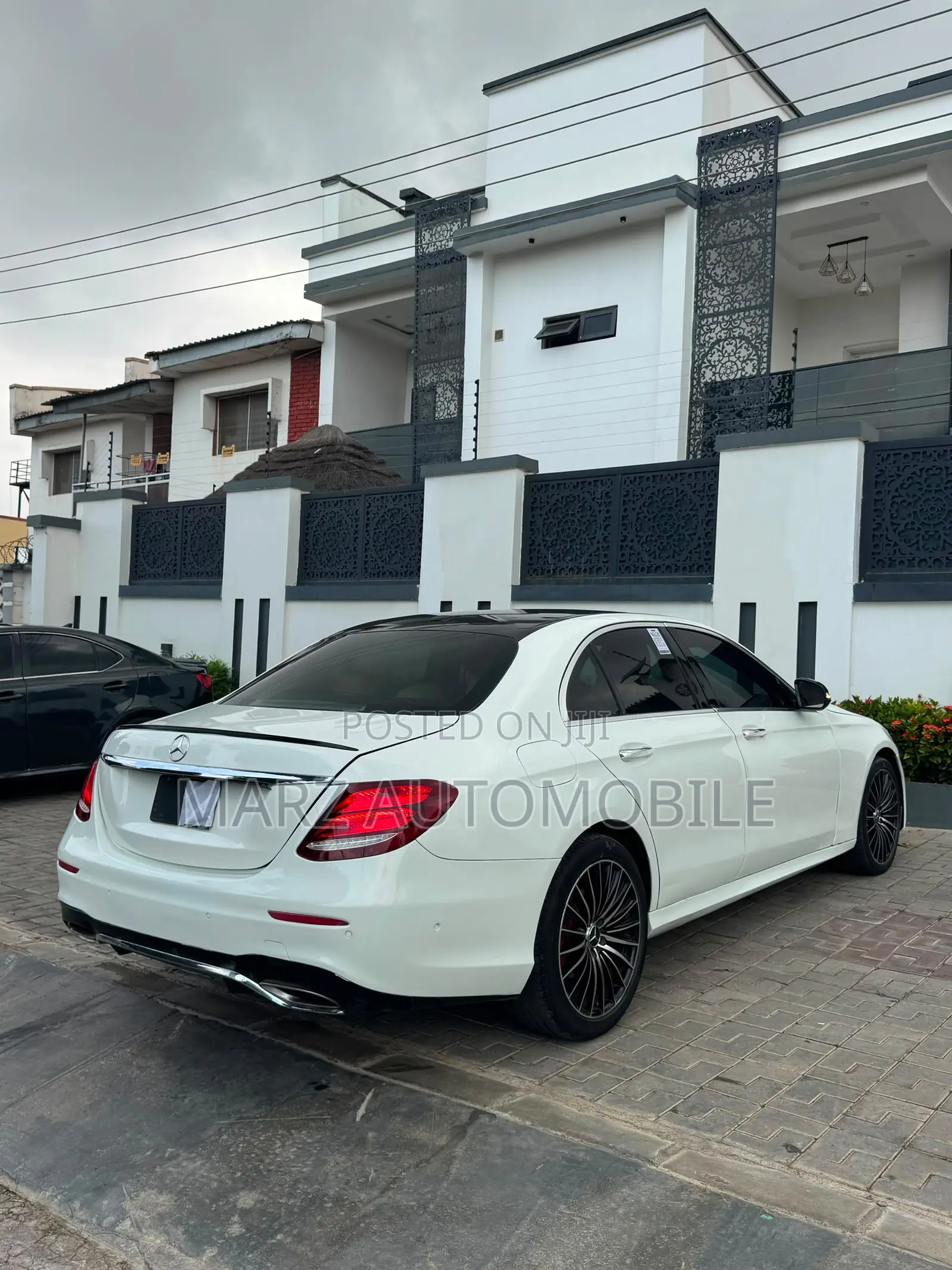 Mercedes-Benz E300 2017 White
