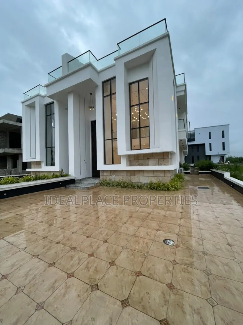 5bdrm Duplex in Cowrie Creek, Ikate for sale