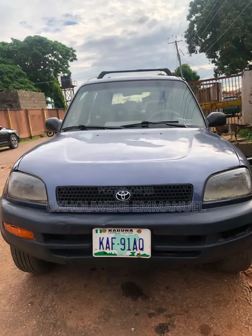 Toyota RAV4 1999 Blue