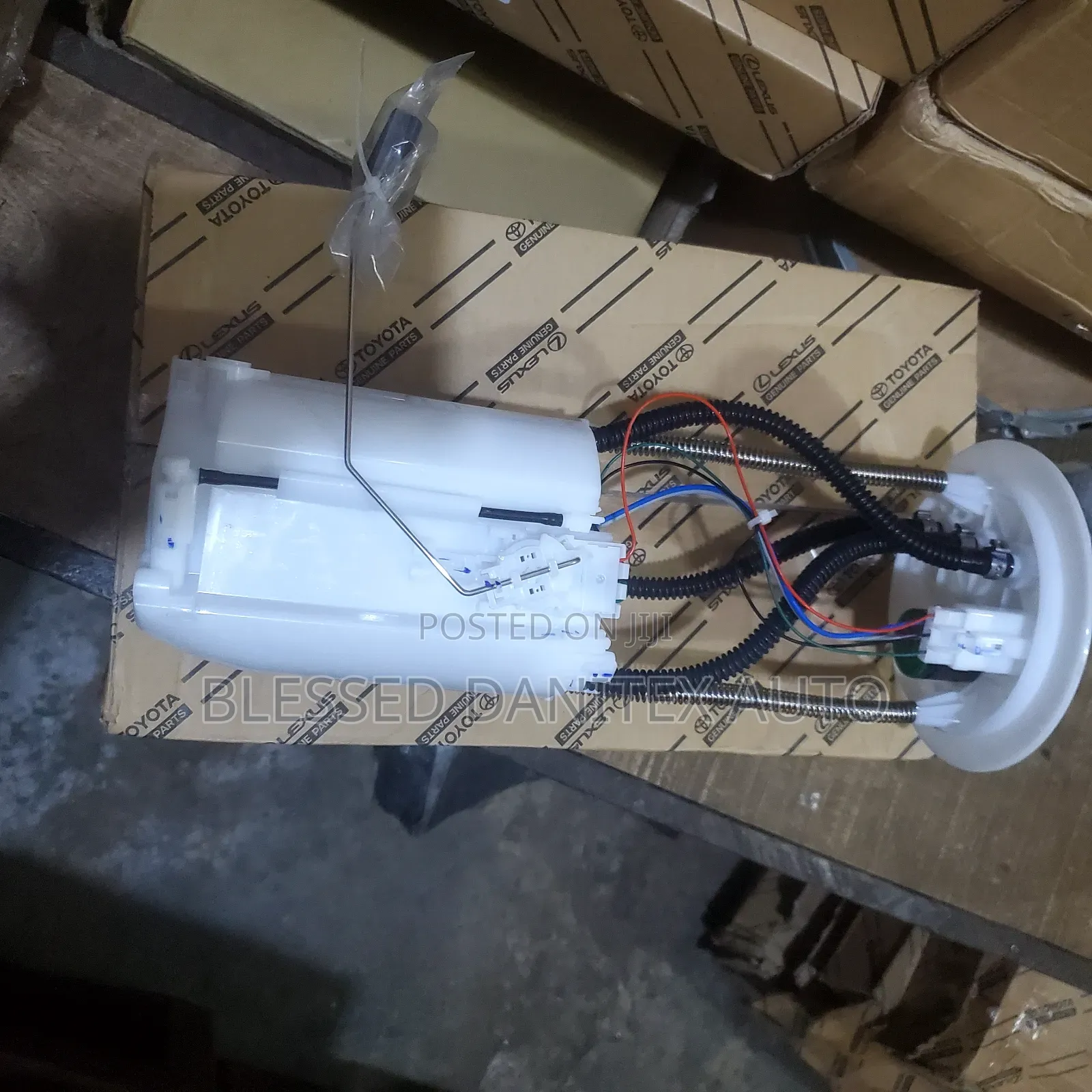 Complete Fuel Pump of Toyota Landcruiser and Lx570 2017 to 2019