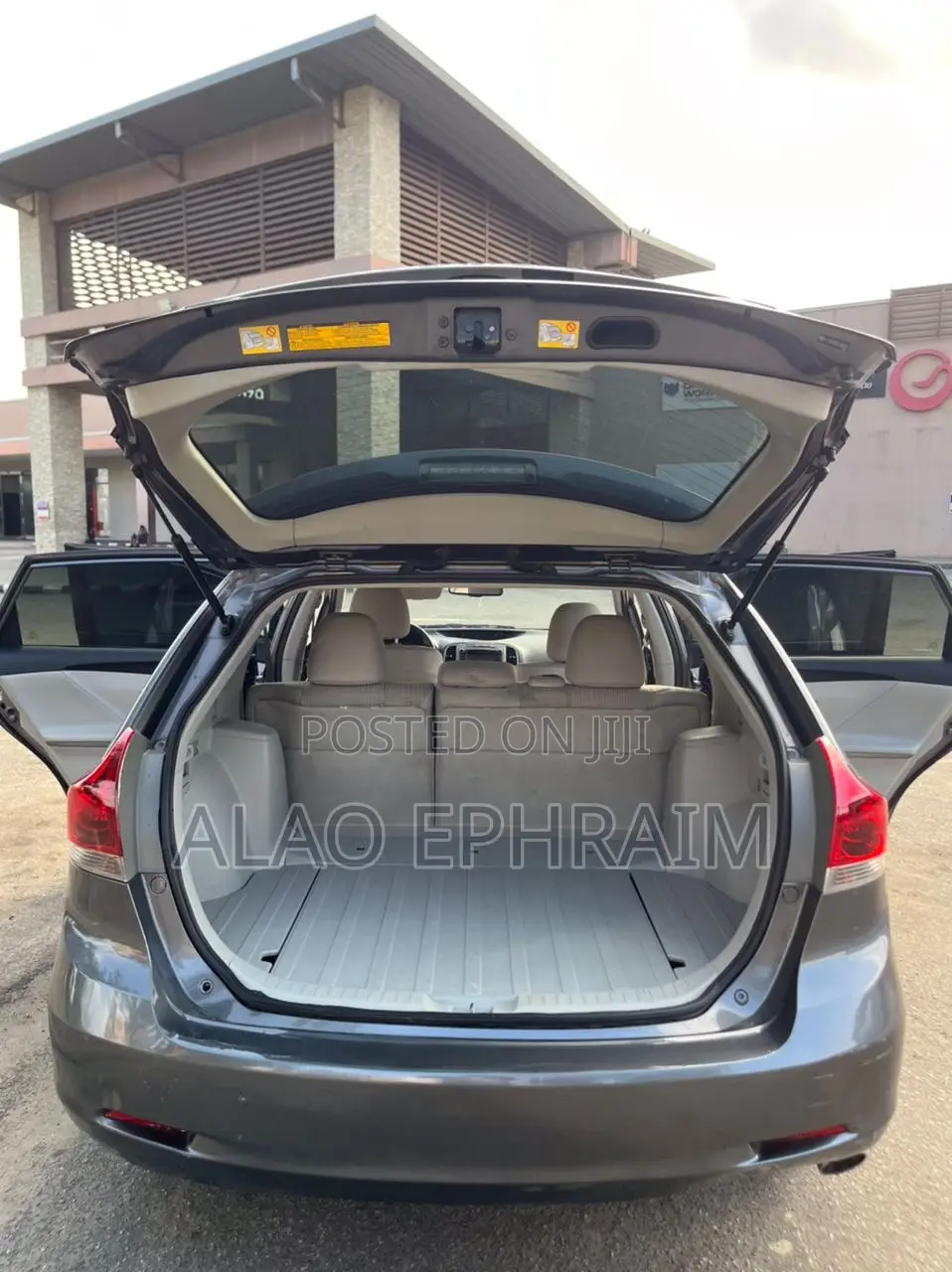 Toyota Venza LE 4dr Wagon (2.7L 4cyl 6A) 2014 Gray