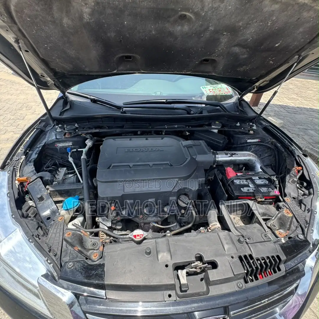 Honda Accord Touring V-6 4dr Sedan (3.5L 6cyl 6A) 2015 Black