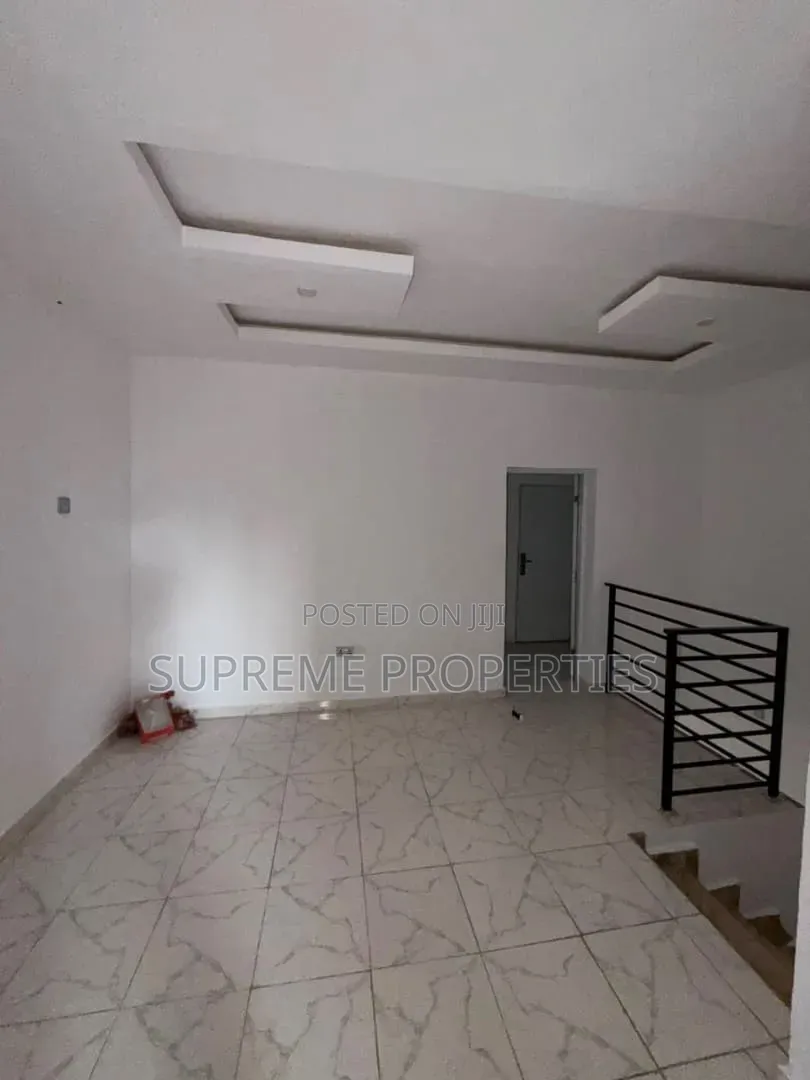 2bdrm Duplex in Ikolaba Gra, Ibadan for rent