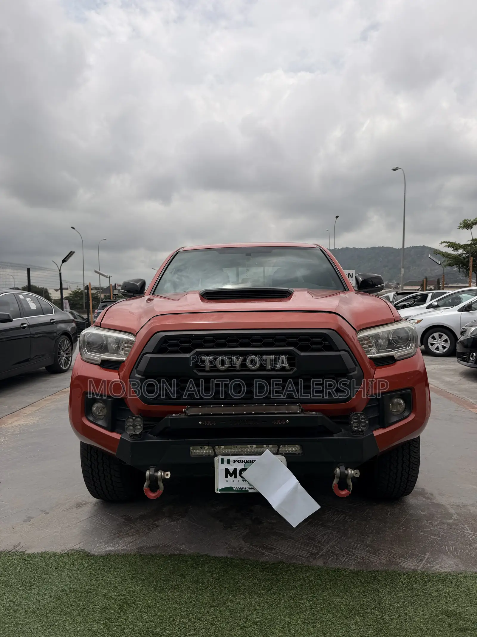 Toyota Tacoma 2017 Orange