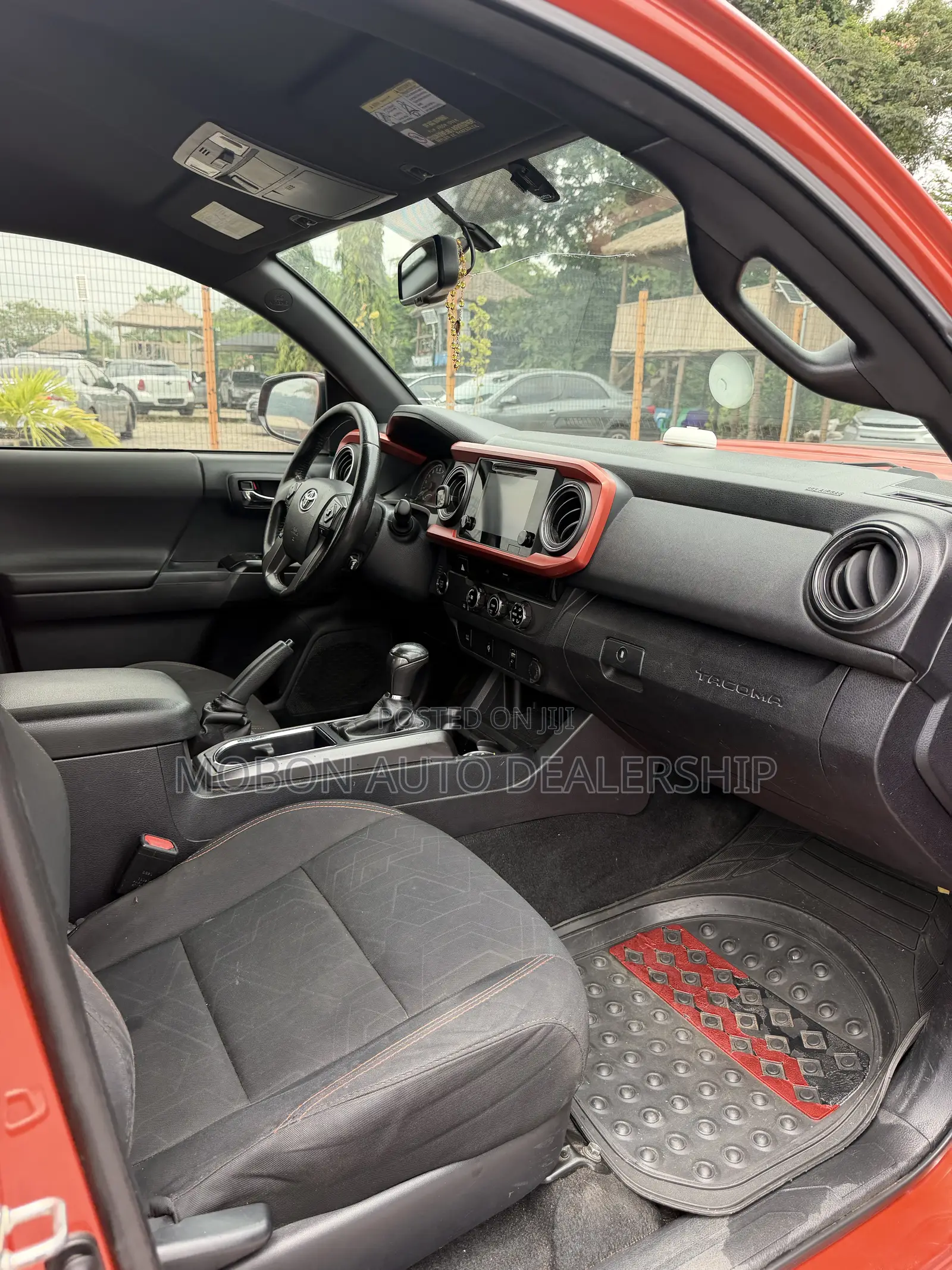Toyota Tacoma 2017 Orange