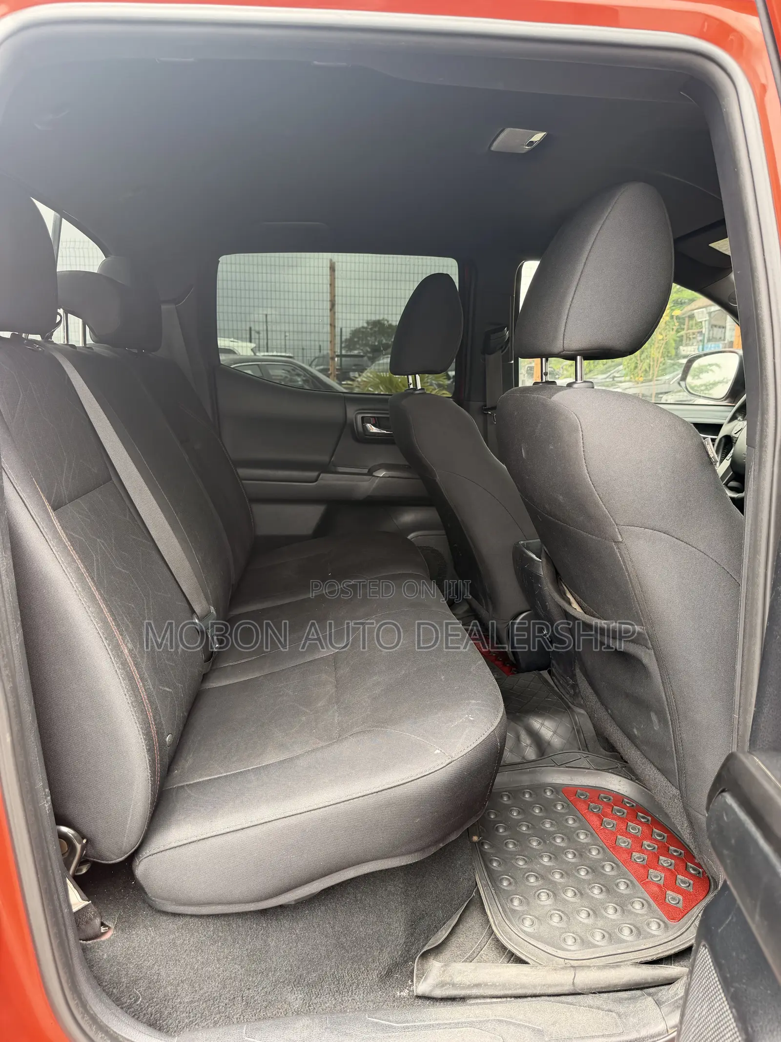 Toyota Tacoma 2017 Orange