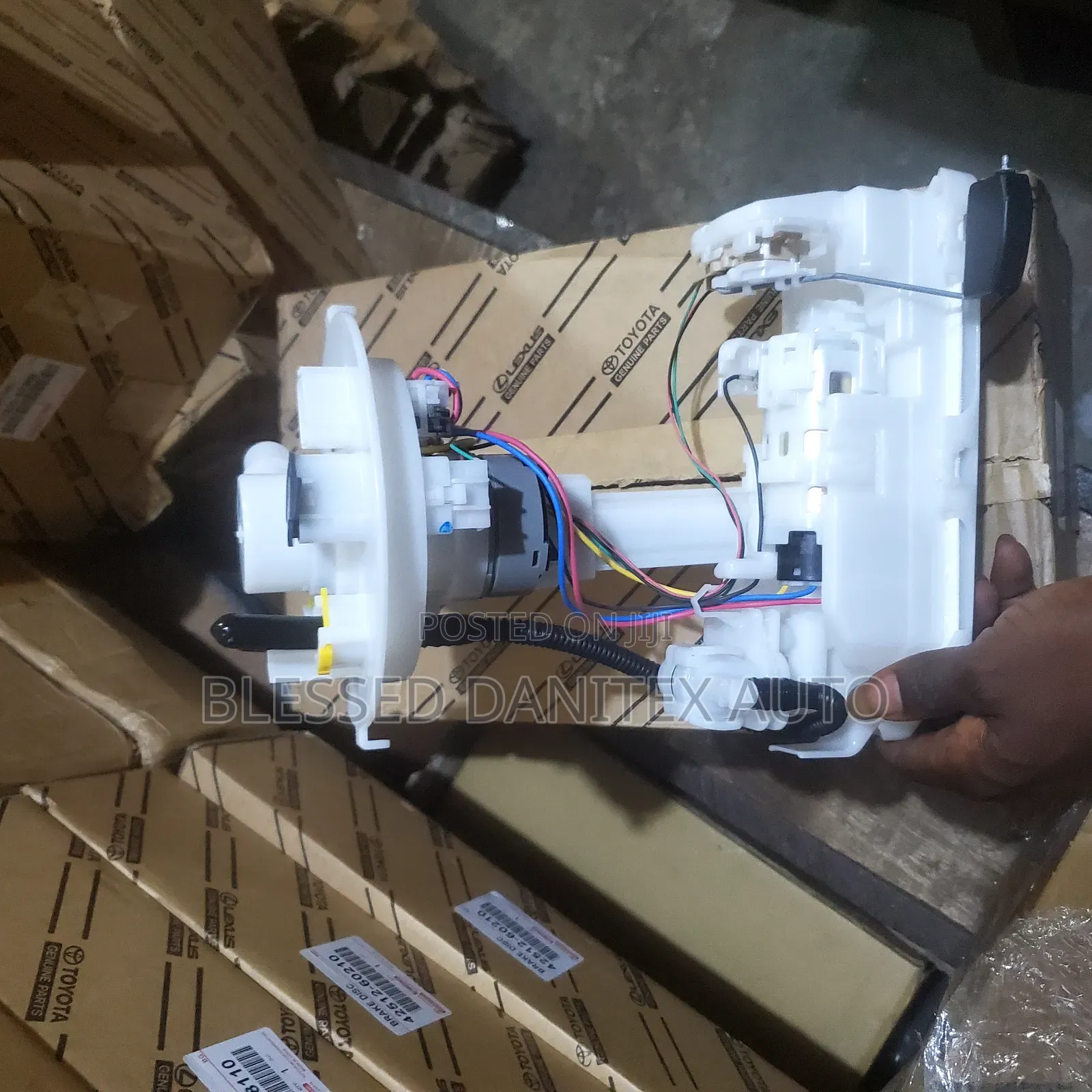 Complete Fuel Pump of Toyota Venza 2020 to 2025