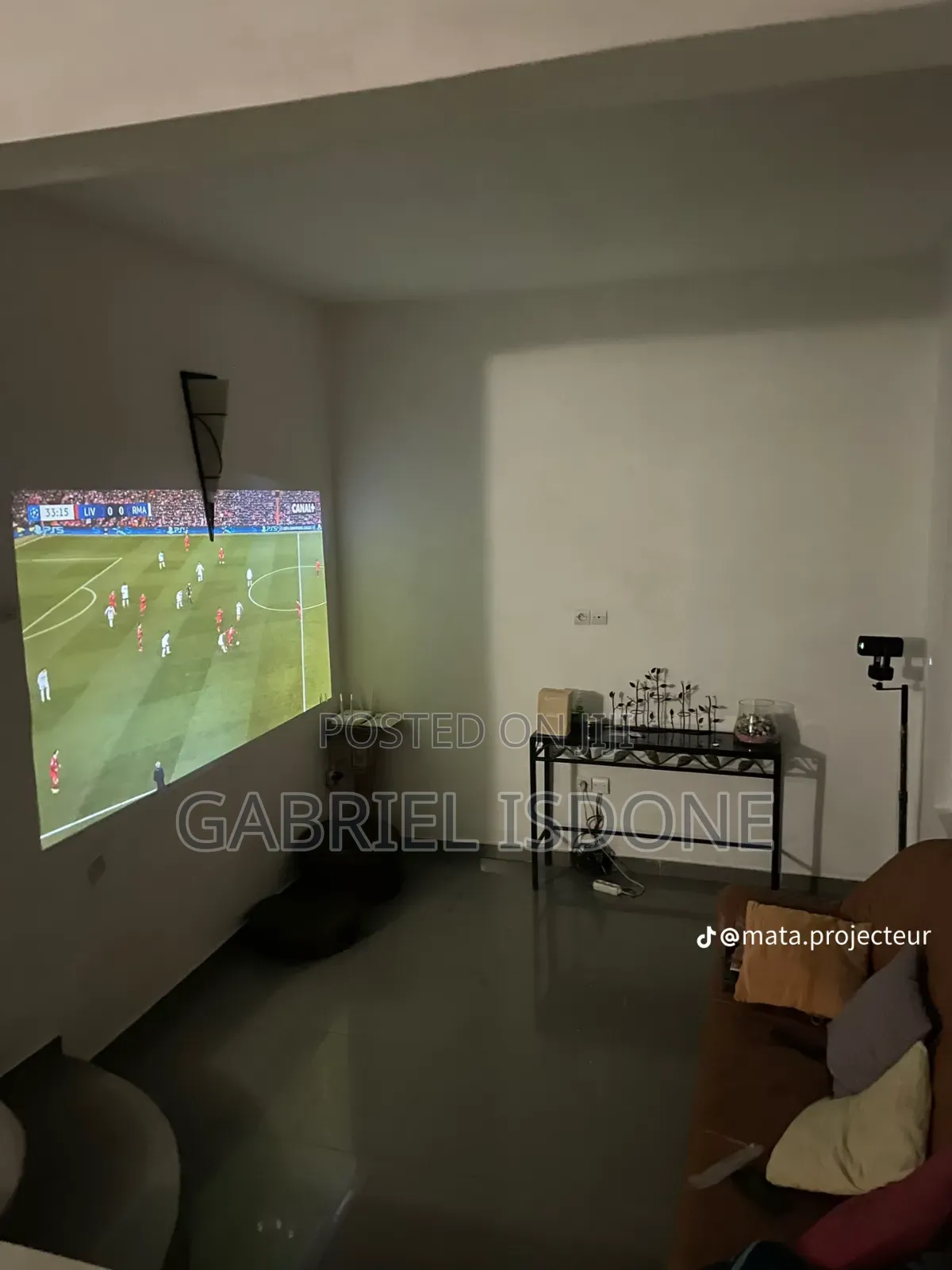 Portable Projector, HY320 Smart TV Projector for Phone/TV Stick/Laptop