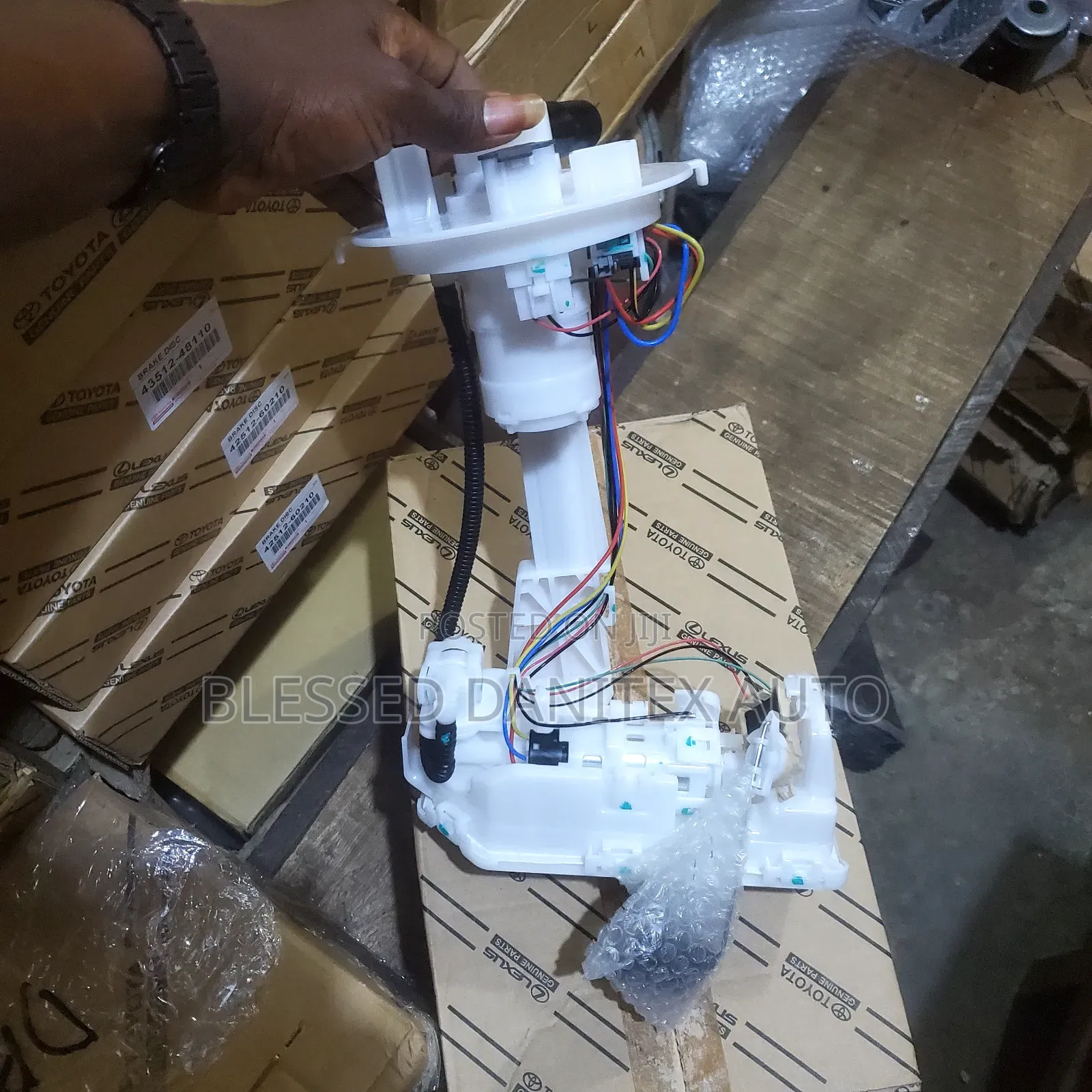 Complete Fuel Pump of Toyota Highlander and Rx350 2020 to 2025
