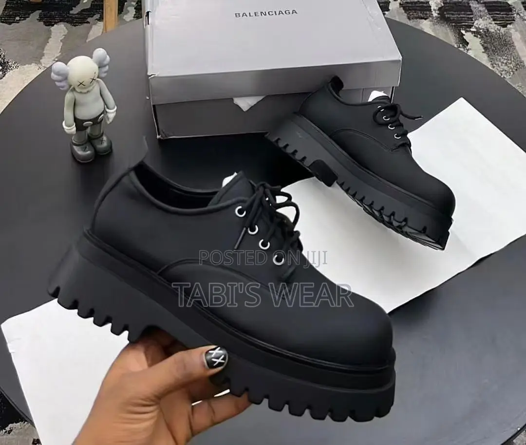 Balenciaga Cooperative Loafers/ Formal Shoe for Men