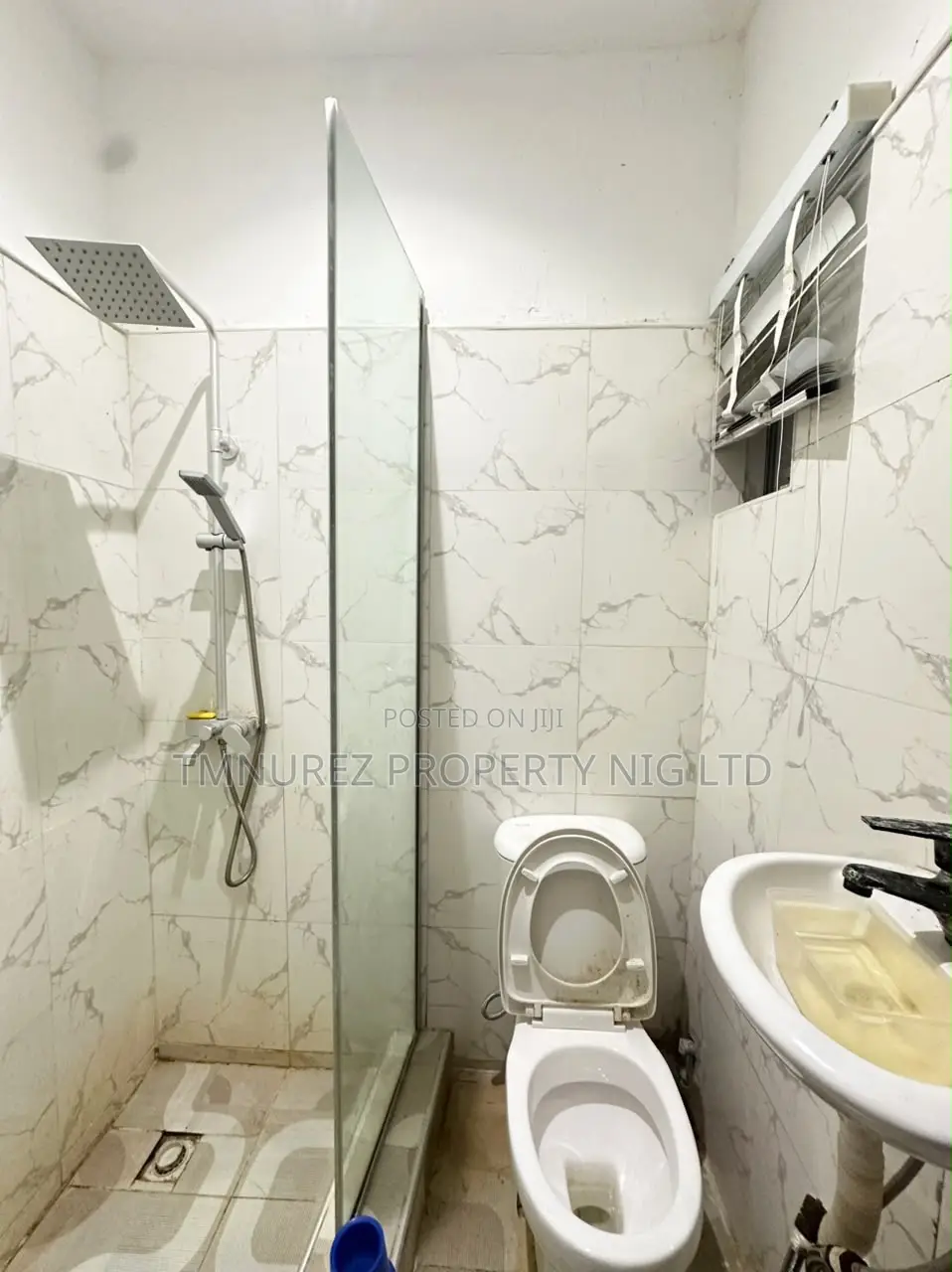 Furnished 3bdrm Duplex in Ikota for sale
