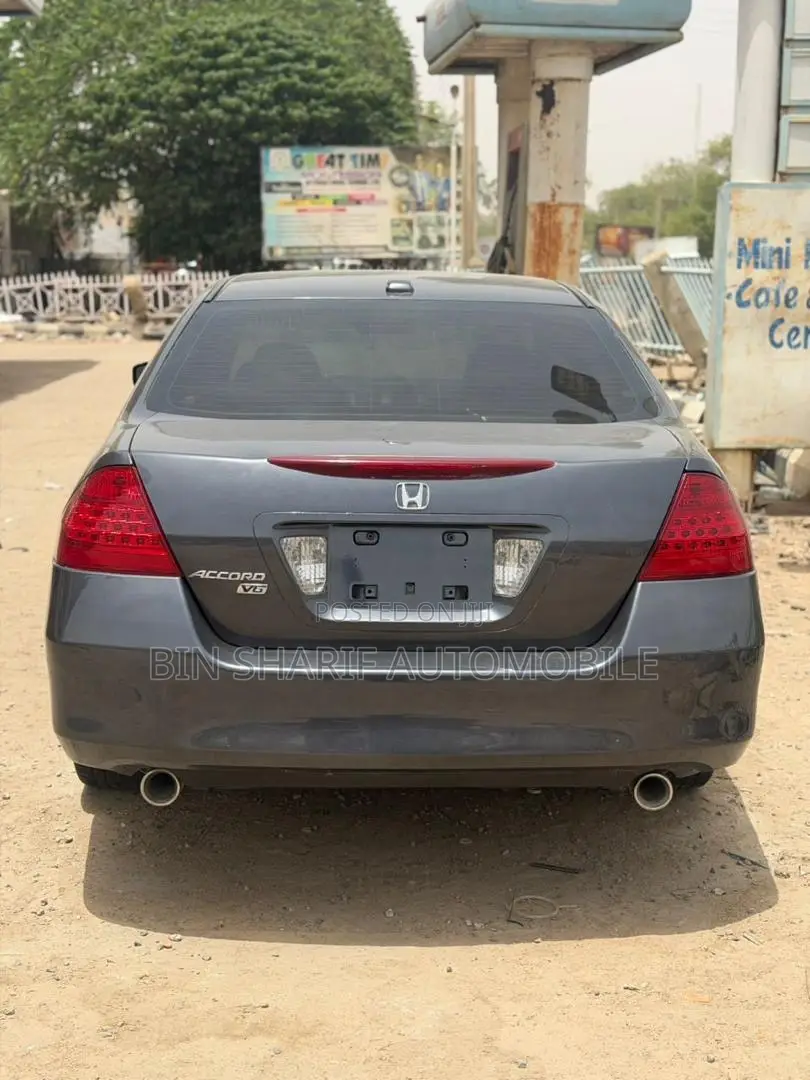 Honda Accord 2007 Gray