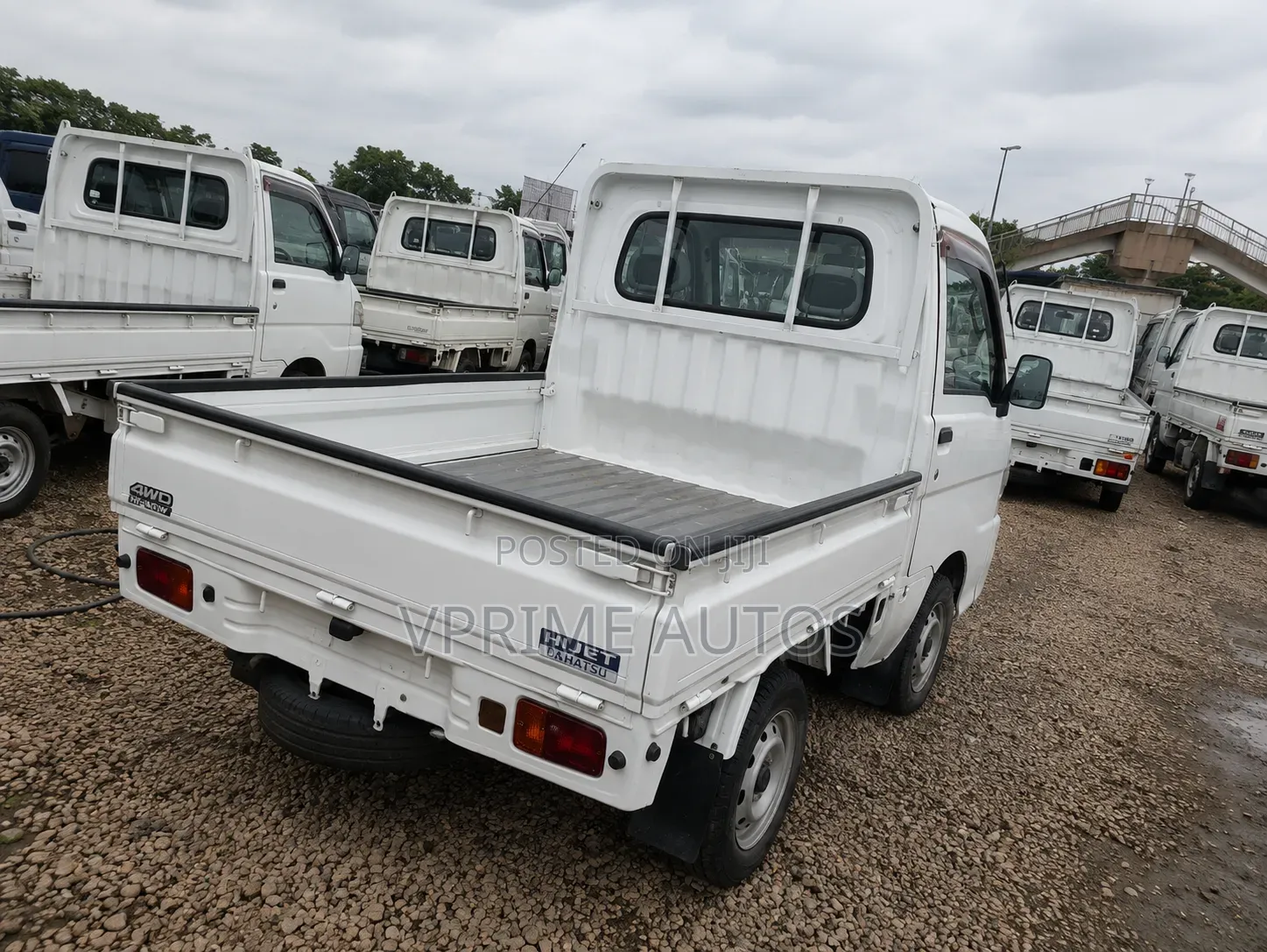 Daihatsu Hijet Truck 2004 White