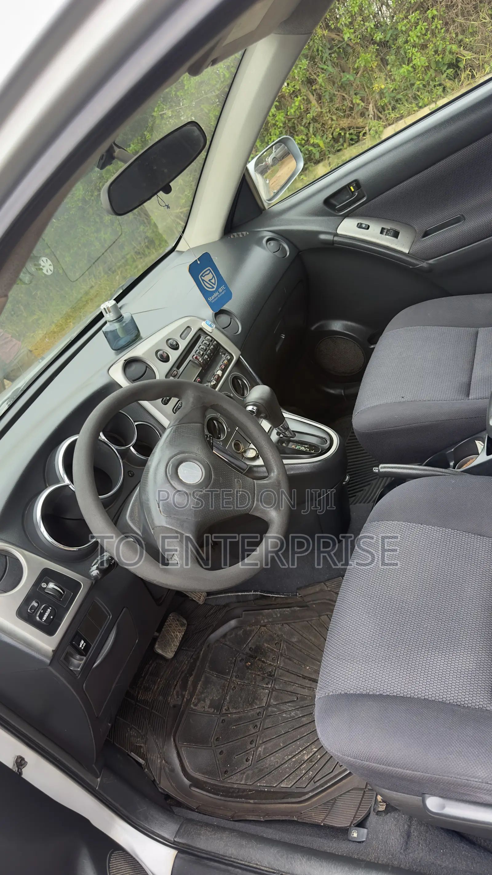 Pontiac Vibe 2006 Silver