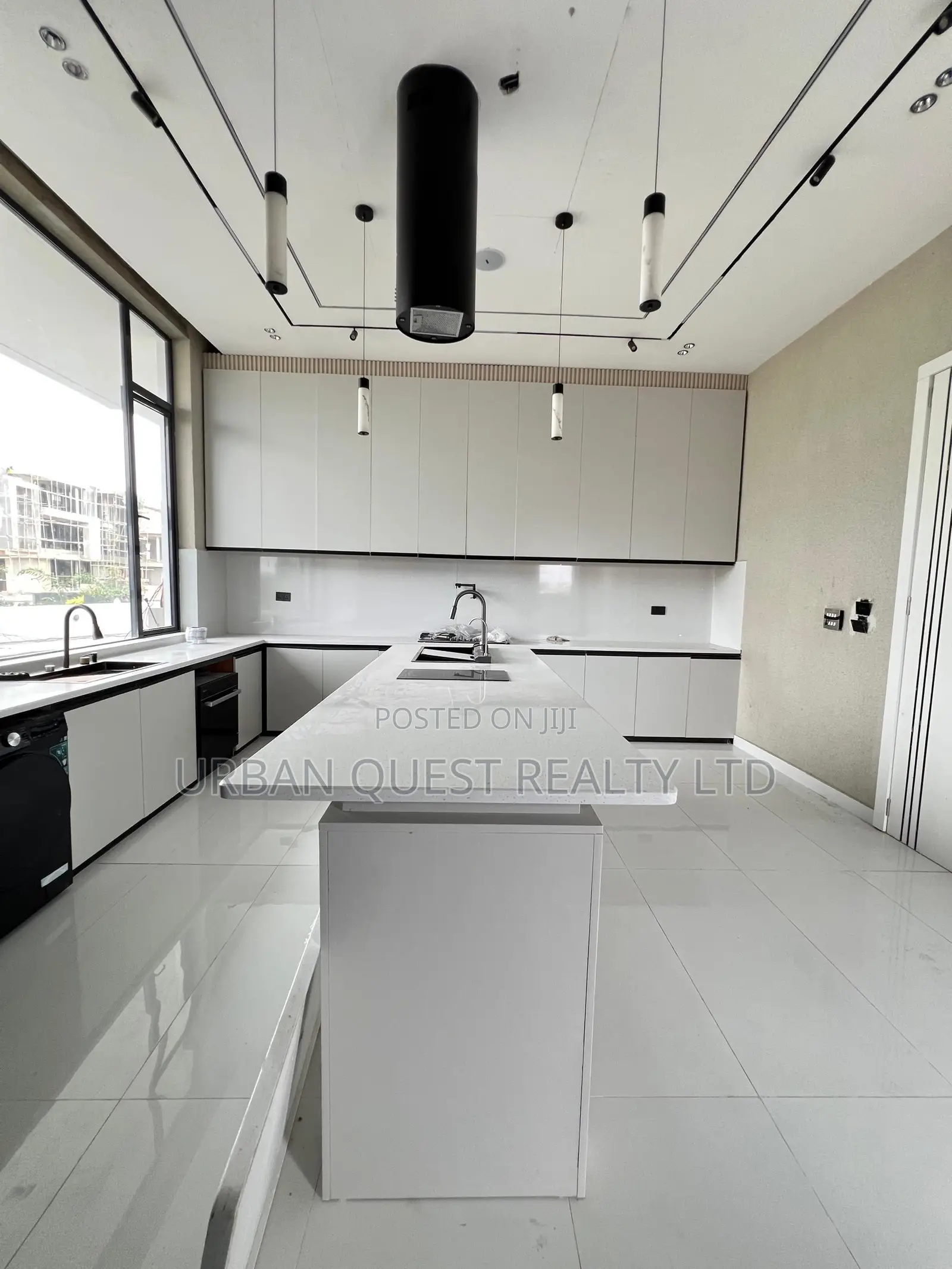6bdrm Duplex in Osapa london for sale
