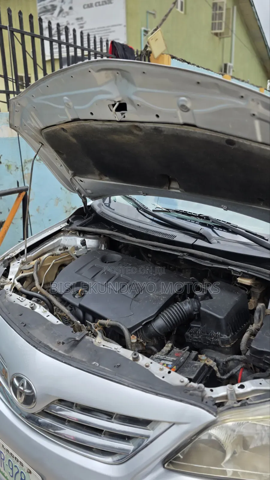 Toyota Corolla 2012 Silver