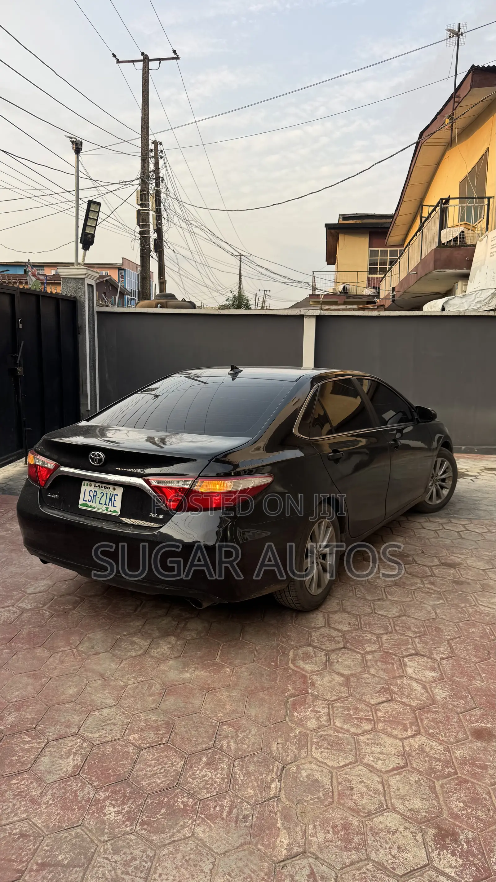 Toyota Camry XLE V6 4dr Sedan (3.6L 6cyl 6A) 2016 Black