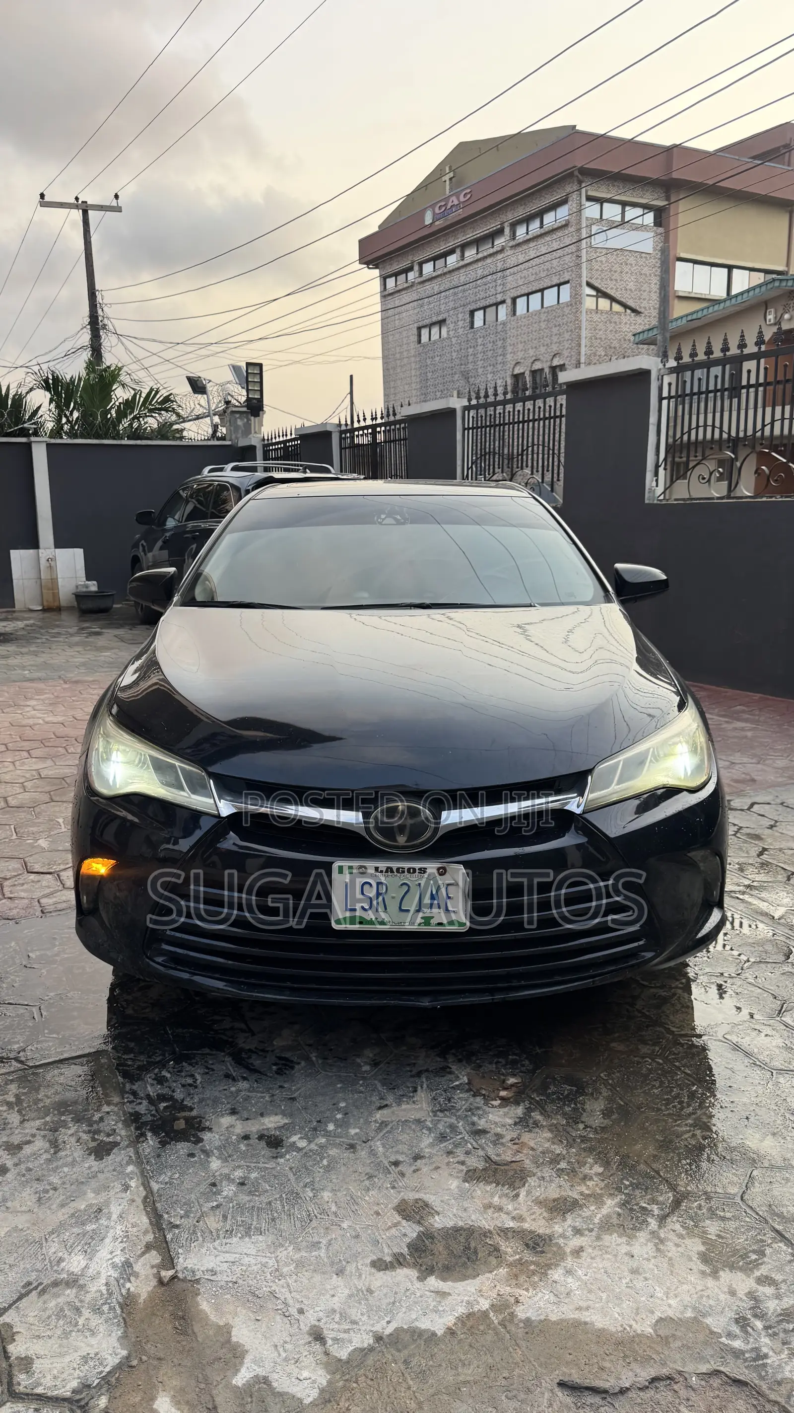 Toyota Camry XLE V6 4dr Sedan (3.6L 6cyl 6A) 2016 Black