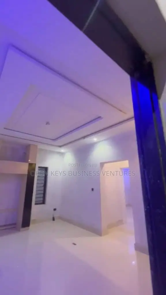 Furnished 2bdrm Apartment in Old Bodija for sale