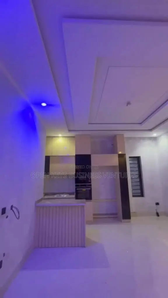 Furnished 2bdrm Apartment in Old Bodija for sale