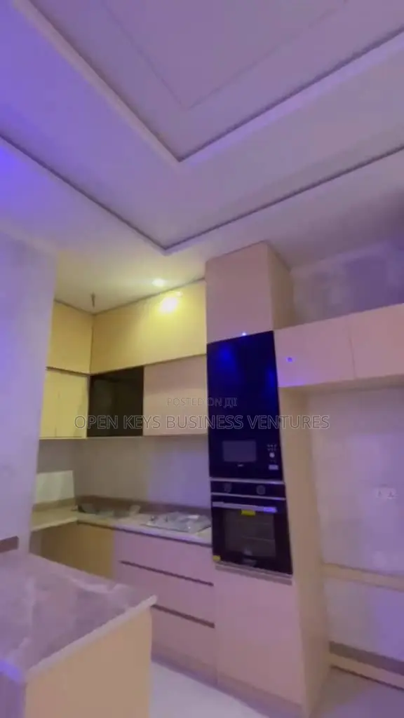 Furnished 2bdrm Apartment in Old Bodija for sale