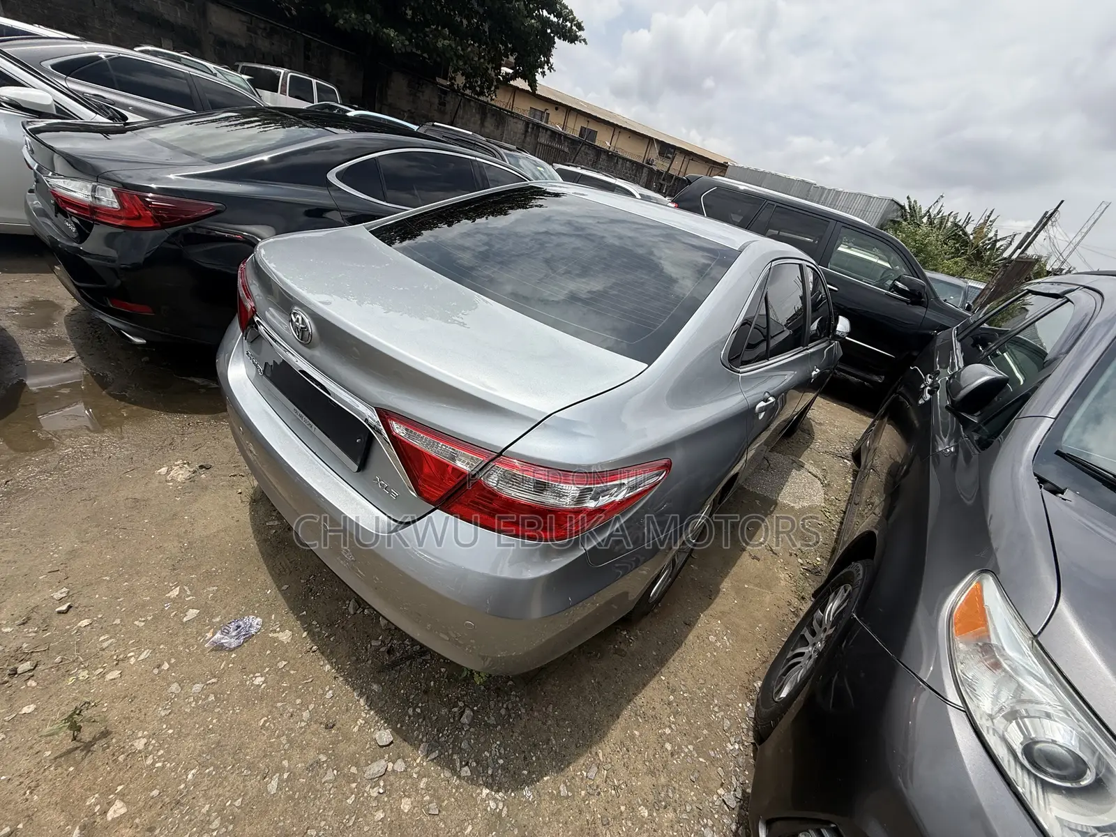 Toyota Camry XLE 4dr Sedan (2.5L 4cyl 6A) 2017 Silver