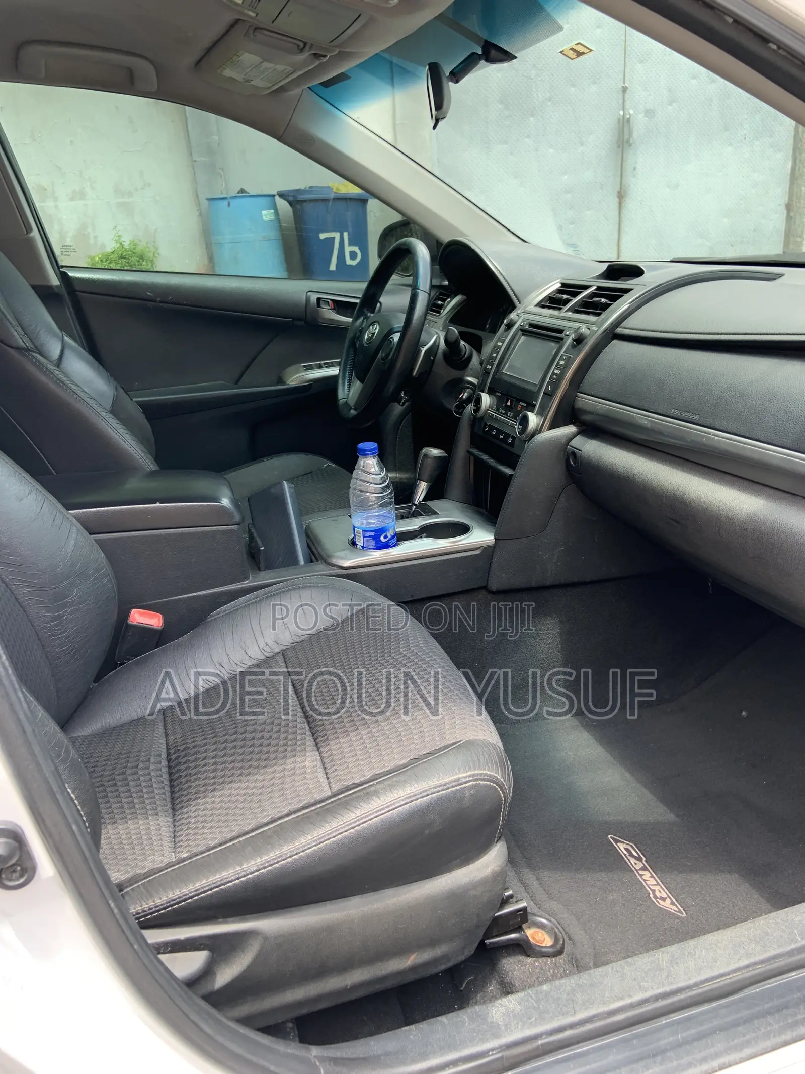 Toyota Camry SE 4dr Sedan (2.5L 4cyl 6A) 2014 White
