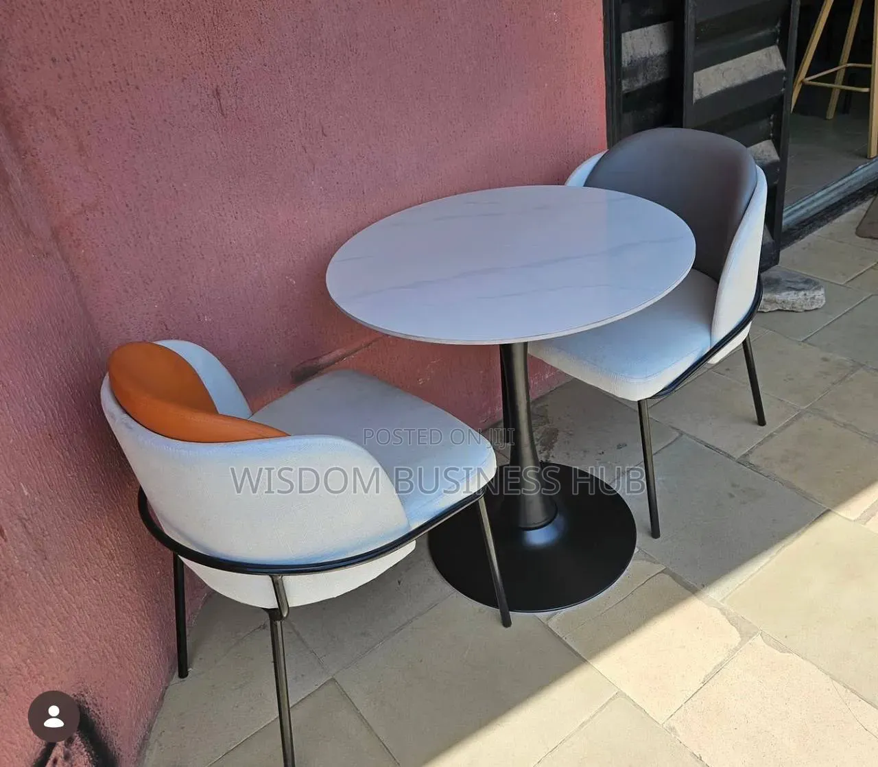 Orbit Round Dining Set