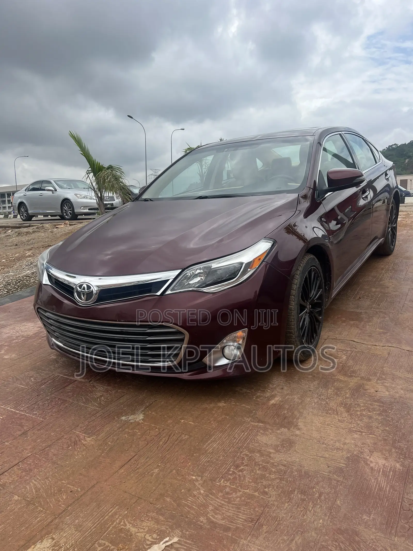 Toyota Avalon 2013 Maroon
