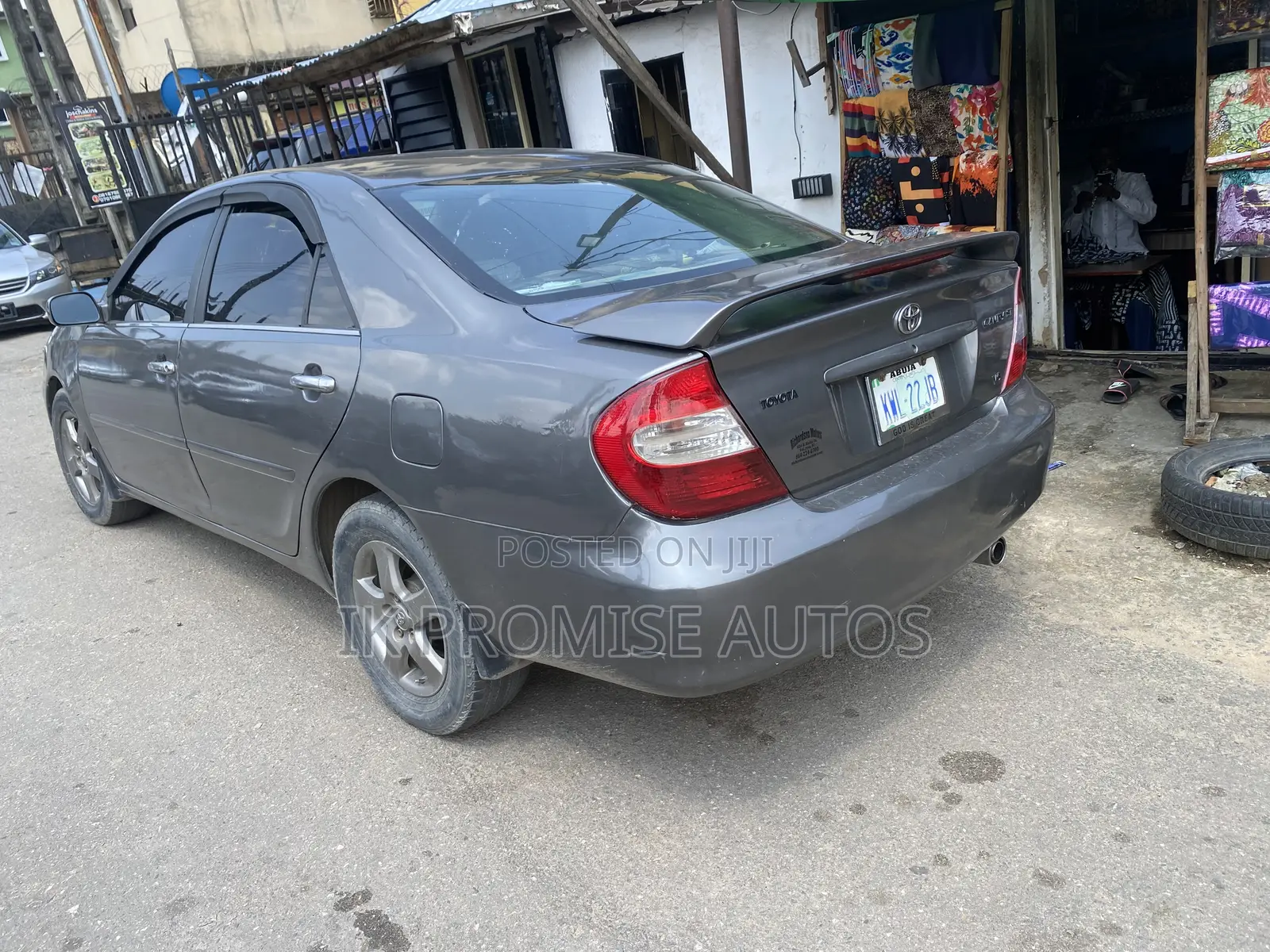 Toyota Camry SE V6 4dr Sedan (3.3L 6cyl 5A) 2004 Gray