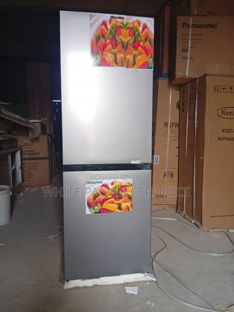 New Original >Hisense 225 Litre Two Door Fridge With Bottom Freezer