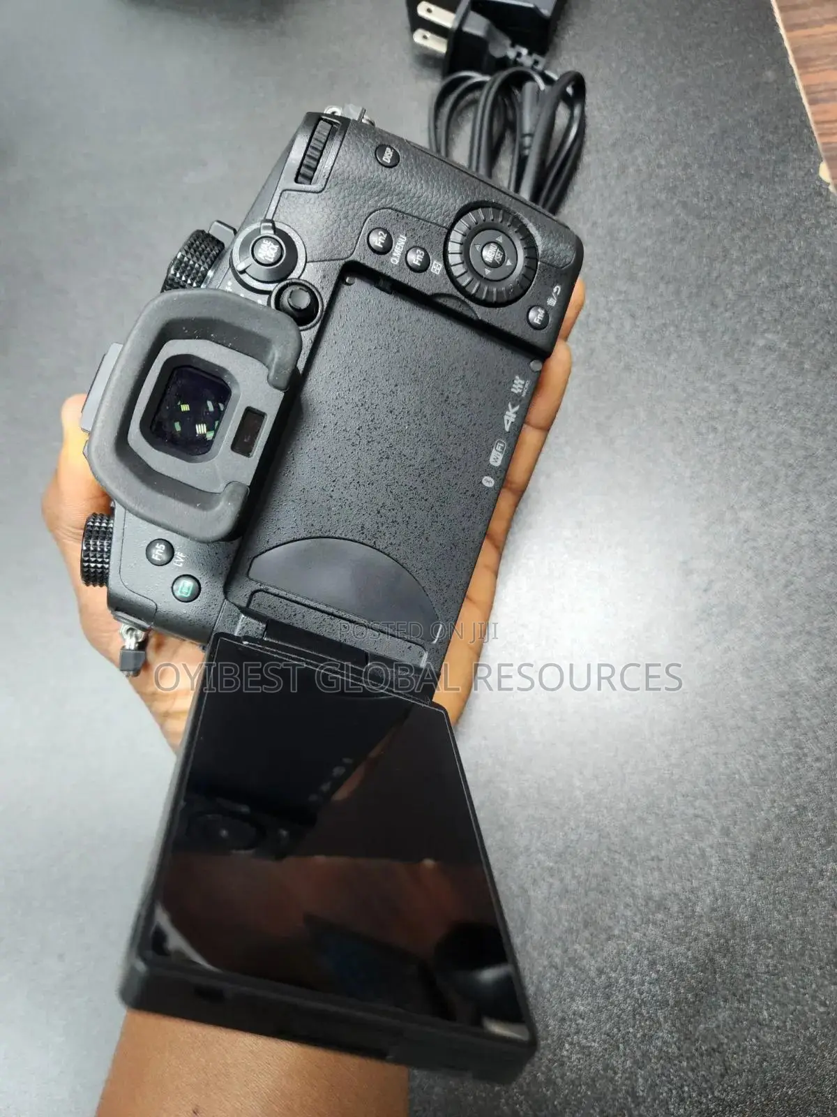 Mint Panasonic Lumix Camera Gh5 +Powerextra Dummy Battery