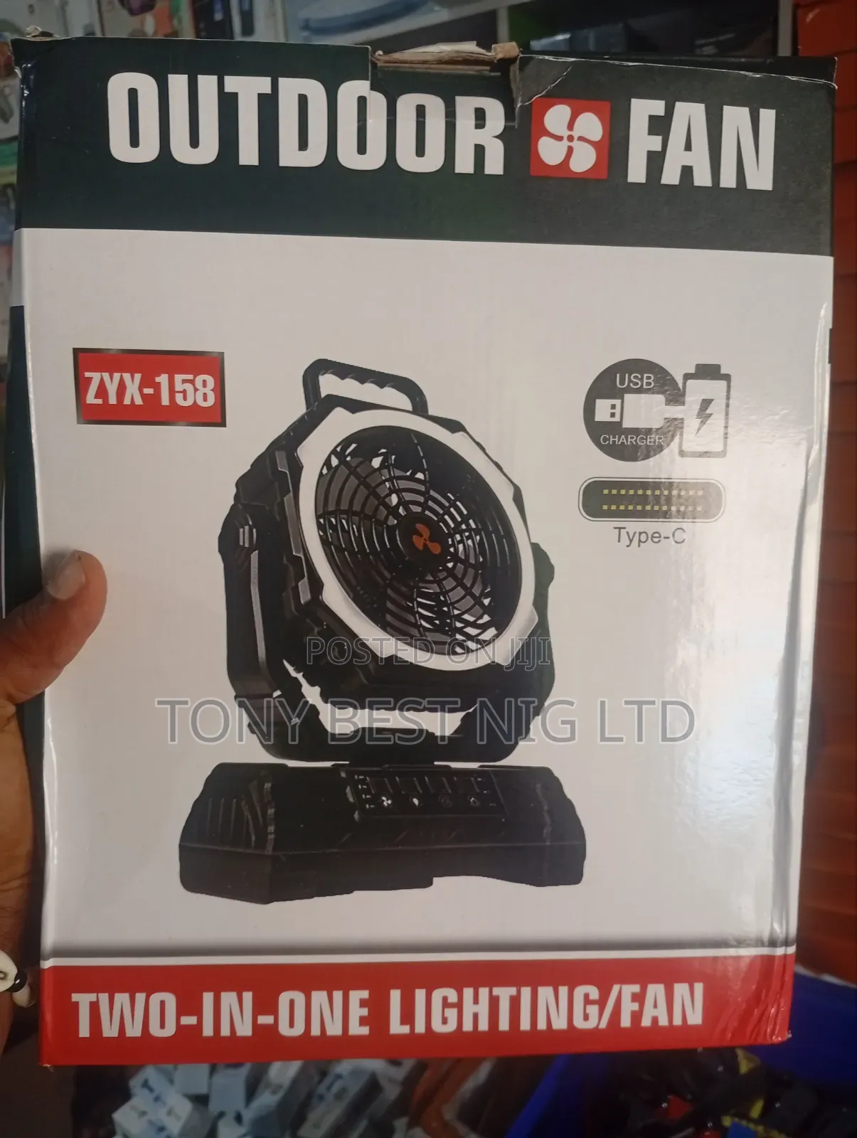 ZYX158 Table Rechargeable Fan