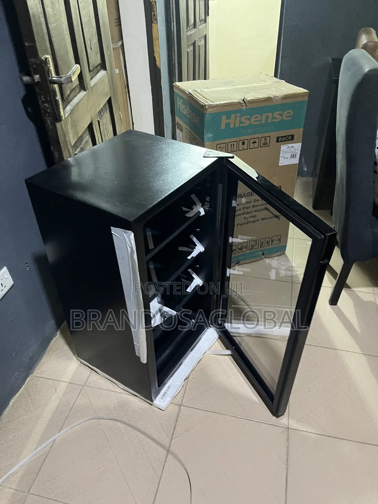 Hisense JC-94 Hotel Room Chiller 91L