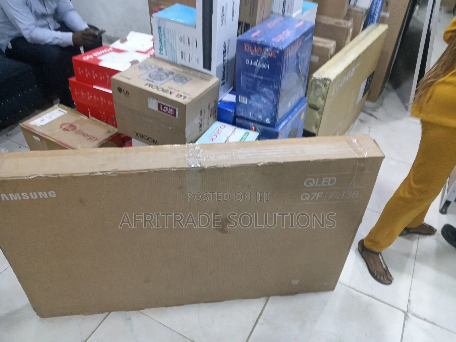 Samsung 55-Inch UHD QLED Television