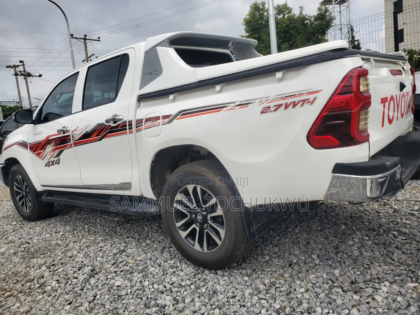 Toyota Hilux 2021 White