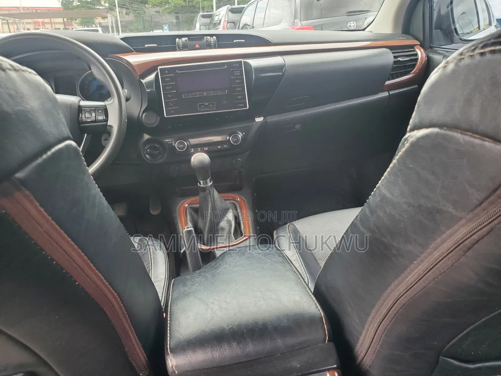 Toyota Hilux 2021 White