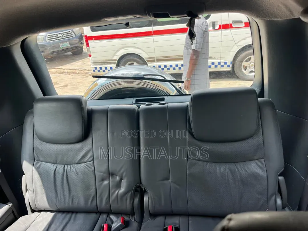 Toyota Land Cruiser Prado 2013 Black