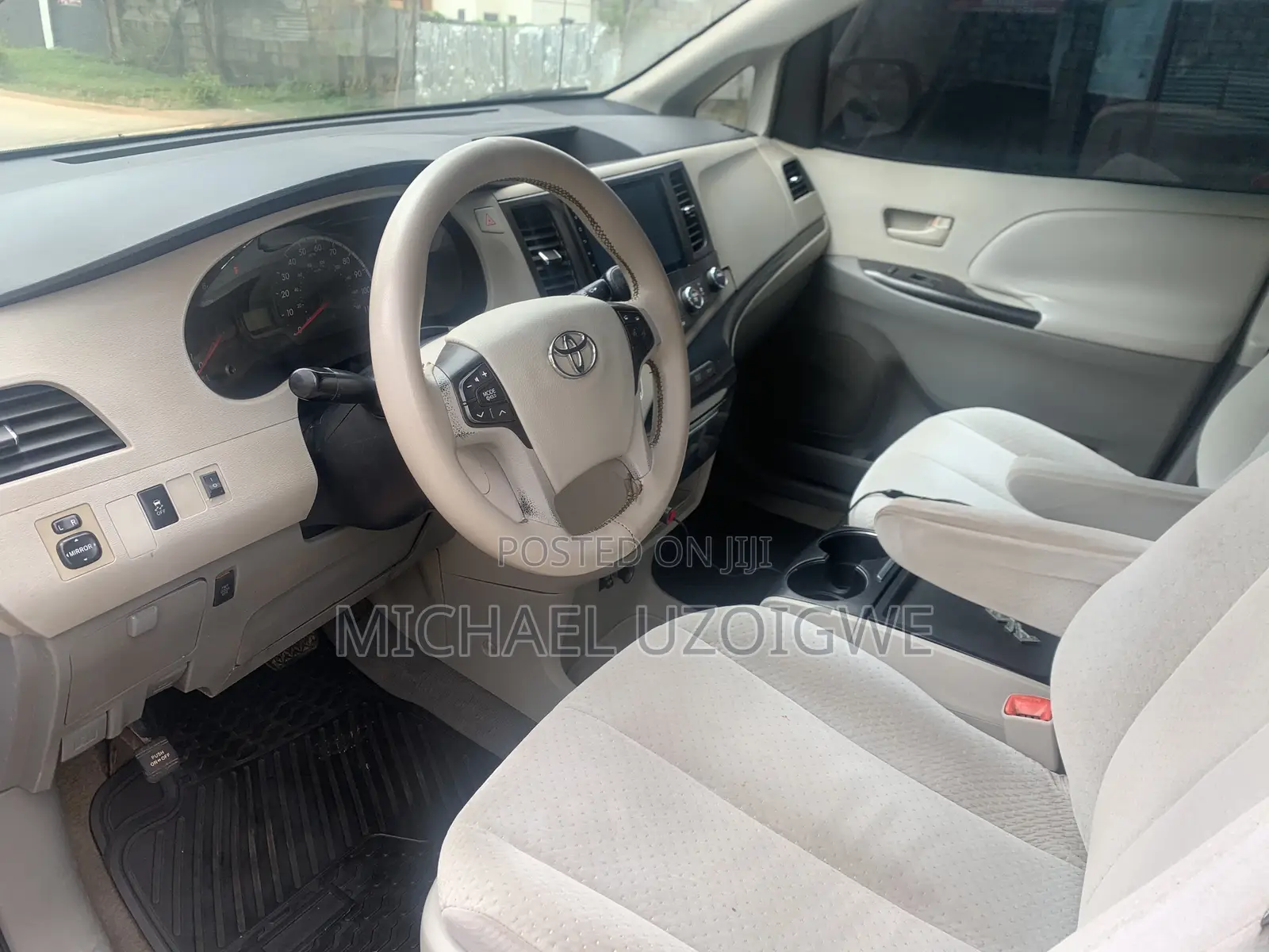 Toyota Sienna 2011 Gray